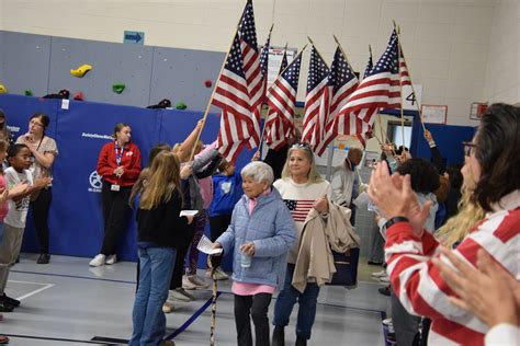 2 Female Vets News Sports Jobs Observer Today