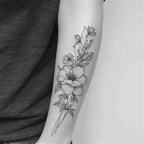 25 Elegant Line Work Tattoo Ideas That Make A Subtle Statement