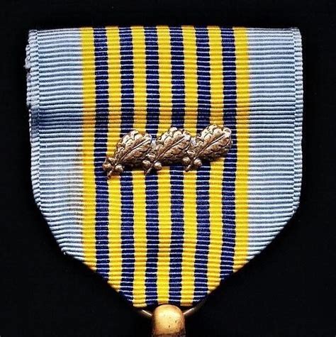 Aberdeen Medals United States Airman S Medal With 3 X Bronze Oakleaf Cluster Devices Circa 1990 2005