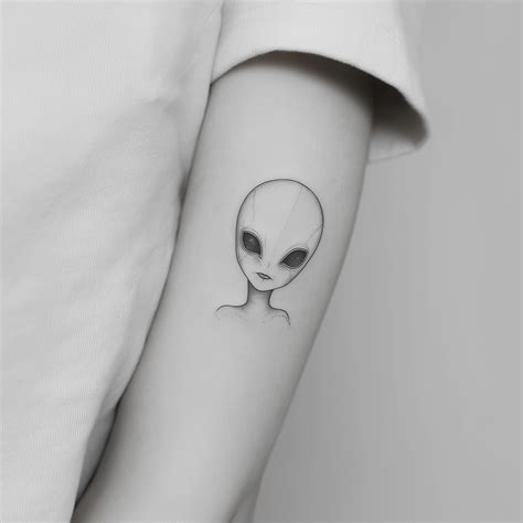 Alien Design Tattoo