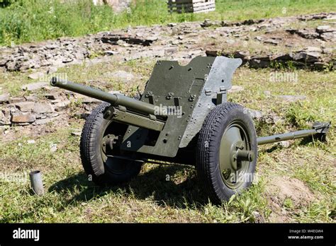 Anti Personnel Artillery Gun Of The Second World War Weapons Of 1941