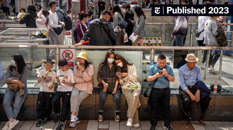 As Covid Infections Rise China Rejects A Return To Lockdowns The New