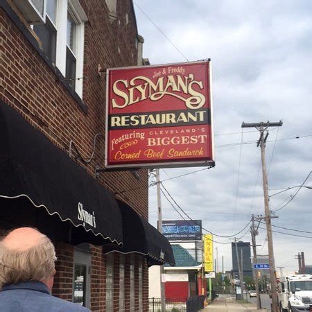 Classic Cleveland Restaurants Slyman S Restaurants