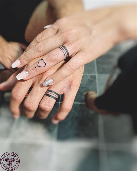 Couple Ring Finger Tattoos Couples Ring Tattoos Wedding Ring Finger
