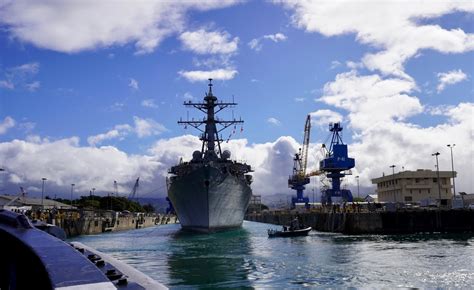 Dvids Images Pearl Harbor Naval Shipyard Welcomes Uss Hopper For