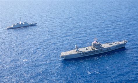 Dvids Images U S 7Th Fleet Blue Ridge Team Conducts Maneuvering