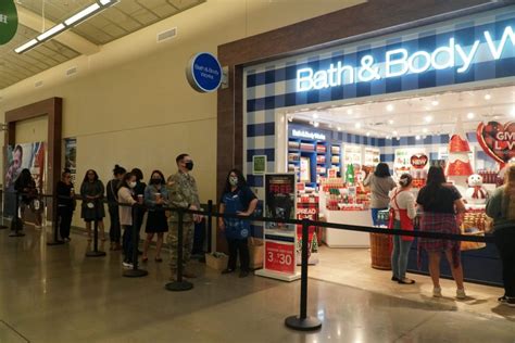 Fort Hood S Clear Creek Exchange Shopping Center Welcomes Bath Amp Body