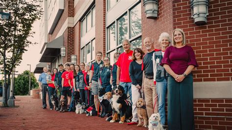 Frederick County Public Schools Partners With Go Team Therapy Dog