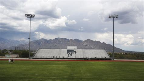 Gridiron Guide Crazy Student Section Rocks I Ridge S Stadium