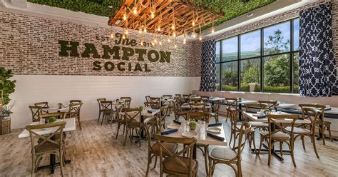 Hampton Social Naples