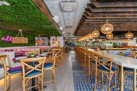 Hampton Social Opens In Miami Florida Brickell Neighborhood Eater Miami