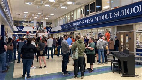 Home River View Middle School