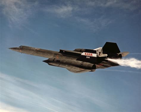 How Saab S Viggen Jet Fighter Locked Onto The Us Sr 71 Blackbird Autoevolution