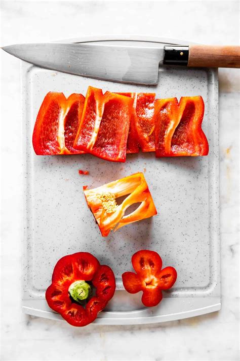 How To Cut A Bell Pepper Professional Chef S Method Savory Nothings