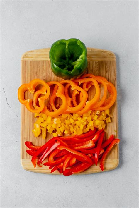 How To Cut A Bell Pepper Sliced Diced Rings Or Stuffed