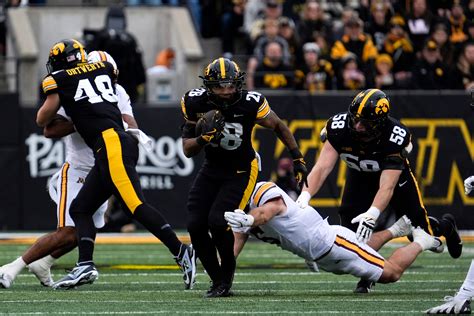 Iowa Vs Oregon Channel Today Time Tv Schedule Streaming Info