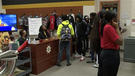 Kansas City Public Schools Amp 39 Bodega Helping Fund Student Activities