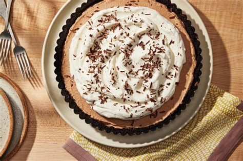 King Arthur Flour Baker S Catalogue Feb 2024 French Silk Pie