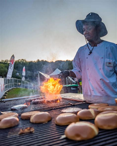 Looking For Seasonal Work In A Beautiful Environment Stratton Is