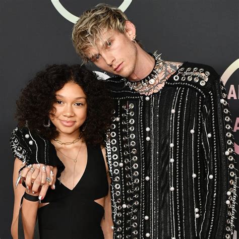 Machine Gun Kelly Amp 39 S Daughter Amp 39 S All Grown Up As Rapper Recreates Photo
