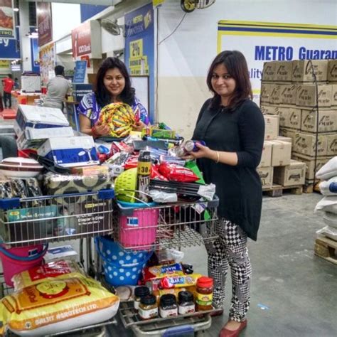 Metro Cash And Carry Grocery Store In Kolkata