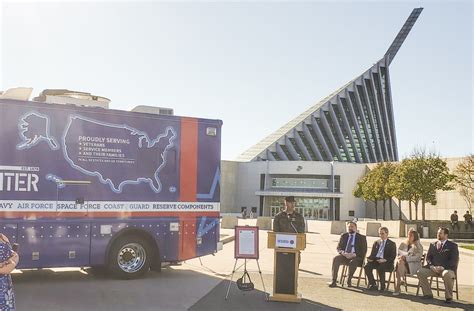 Moaa Va And Marine Corps Join Forces To Support Servicemembers