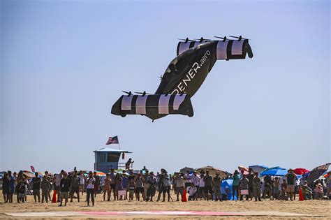 Photos Pacific Airshow Goes High And Mighty Over Huntington Beach Los Angeles Times Photos Pacific Airshow Goes High And Mighty Over Huntington Beach Los Angeles Times