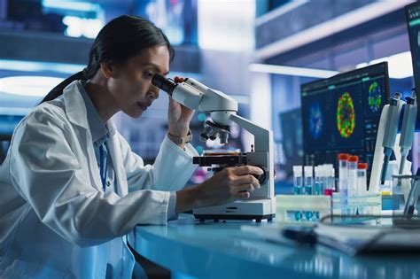 Prepare For A Medical Career With A Biomedical Science Track