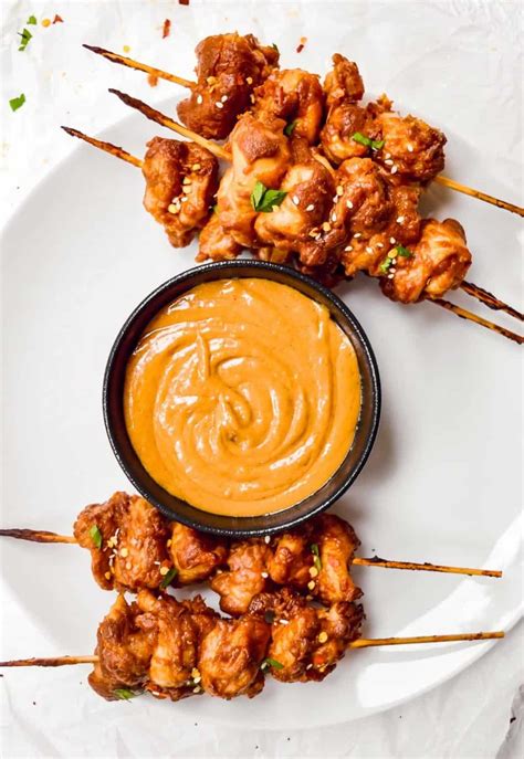 Quick Chicken Skewers With Peanut Sauce
