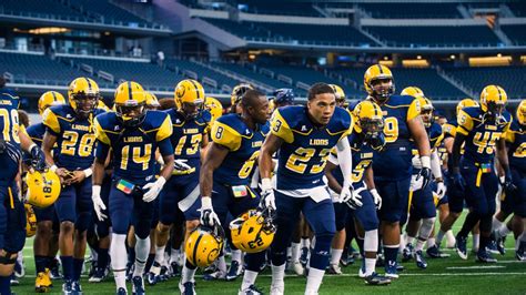 Texas A M Commerce Wins First Game As Fcs Member