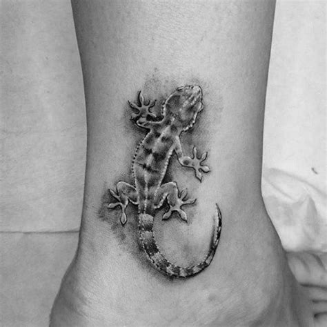 Tiny Guys Tattoos With Gecko Design Tattoo Idea
