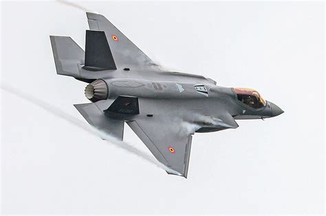 Top 11 Best Fighter Aircraft Flying Today