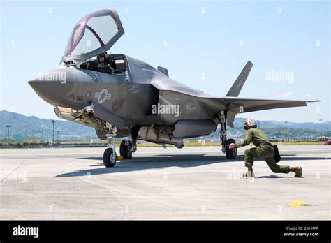 U S Marine Corps Cpl Seth Anderson A Fixed Wing Aircraft Mechanic