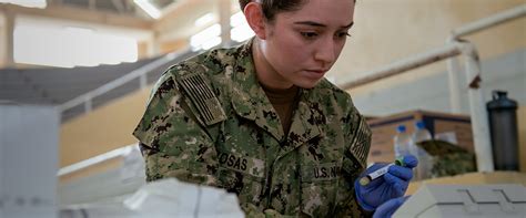 U S Navy Hospital Corpsman Careers Navy Com