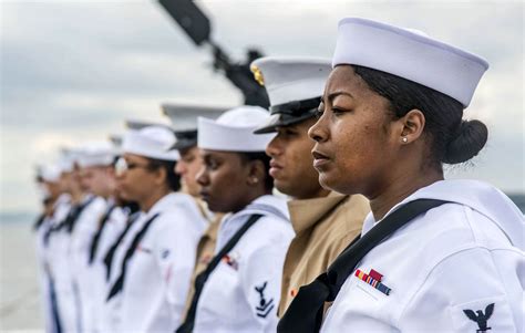 U S Navy Says Life Isn T Over At 40 Raising Recruiting Age Clearancejobs