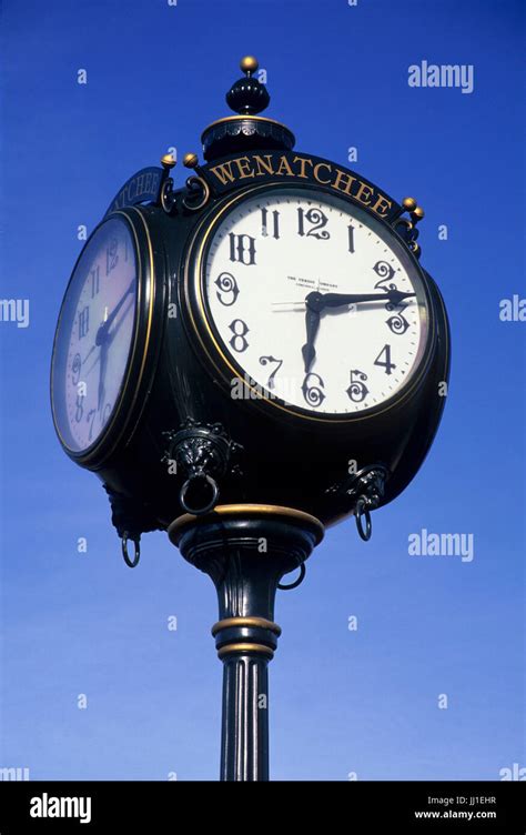 Wenatchee Clock Wenatchee Washington Stock Photo Alamy