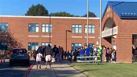 West Shore School District Welcomes Students Back Fox43 Com
